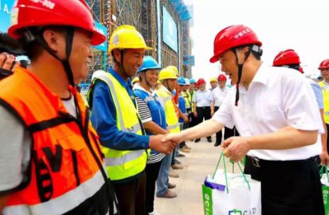 市委書記陸志鵬檢查中創(chuàng)區(qū)夏季安全生產(chǎn)工作