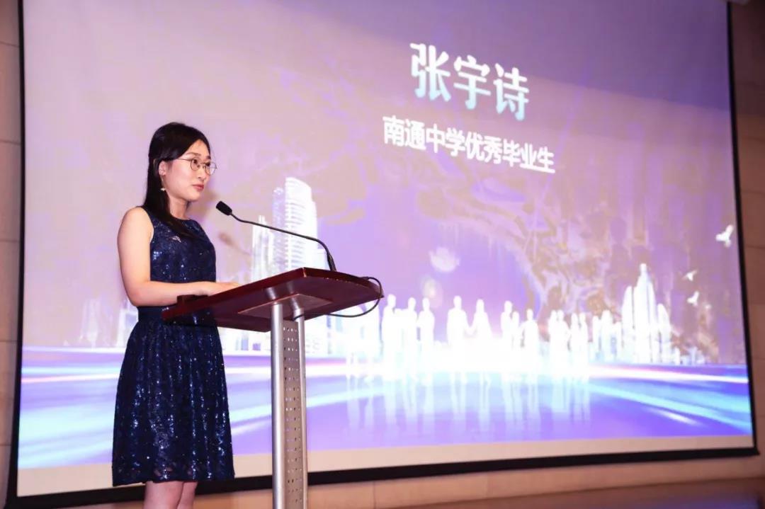 青春夢想在家鄉(xiāng)起航！400名通籍學子走進中央創(chuàng)新區(qū)，感受城市創(chuàng)新功能核