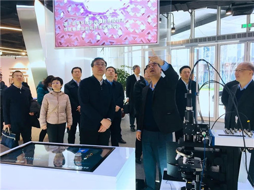 做出國際領(lǐng)先、中國特色、北大氣派!北大和南通共同敲定了一個“小目標”!