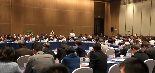 共話前沿科技,共商創(chuàng)新發(fā)展 | 纖維新材料與智能制造產(chǎn)業(yè)高峰論壇在通召開